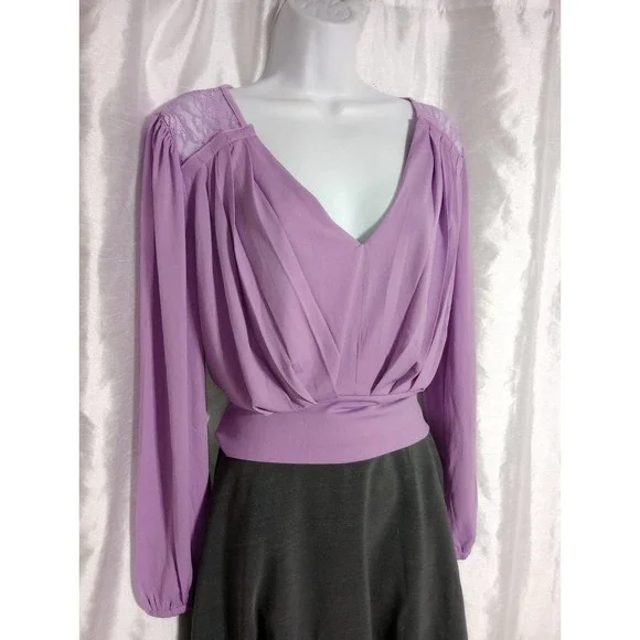 Sexy romantic VENUS Purple Top lavender Lace Floral BLOUSE - Picture 1 of 9